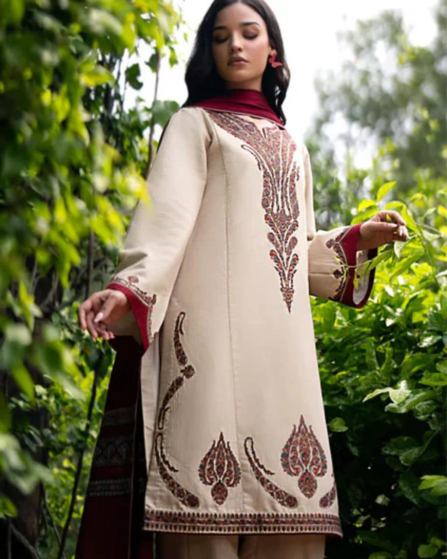 Stylish Digital Print Three Piece – Premium Cotton Silk