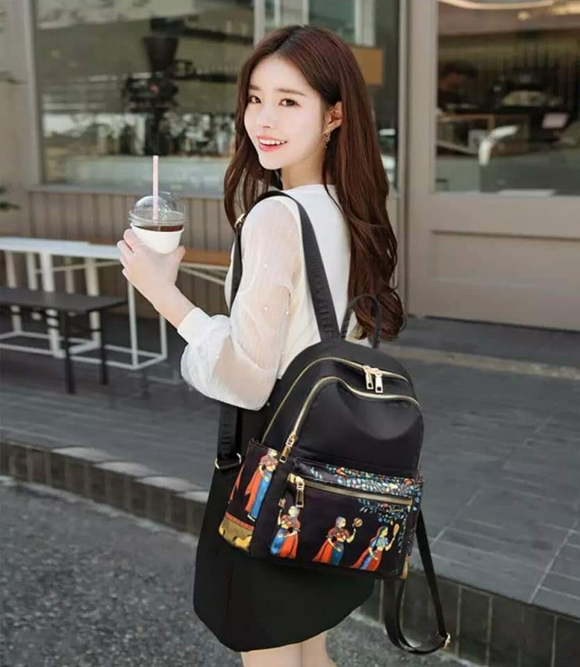 Elegant Ladies Bag Trendy Spacious Perfect for Daily Use
