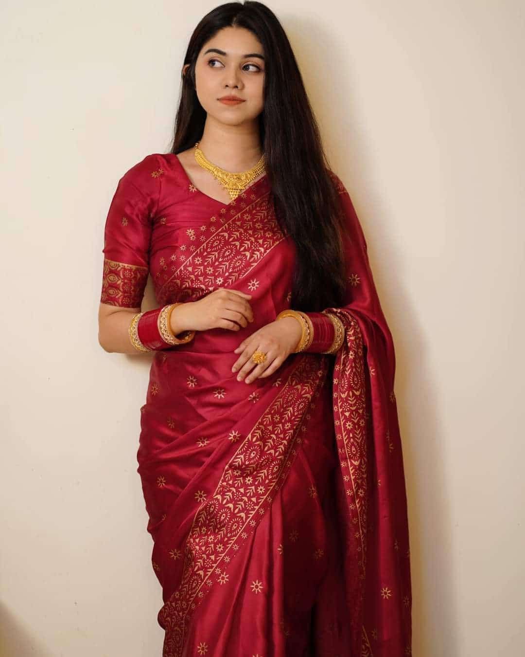 Elegant Half Silk Saree – Trendy Skin Print Work