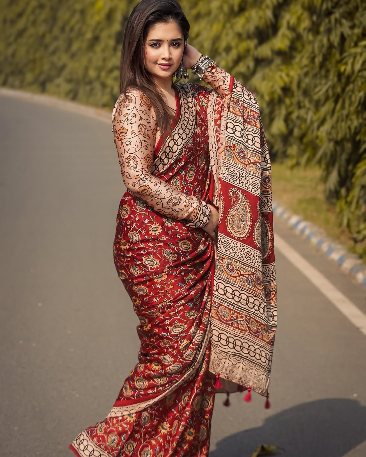 Soft Silk Saree 2025 – Trendy Digital Print with Tassels