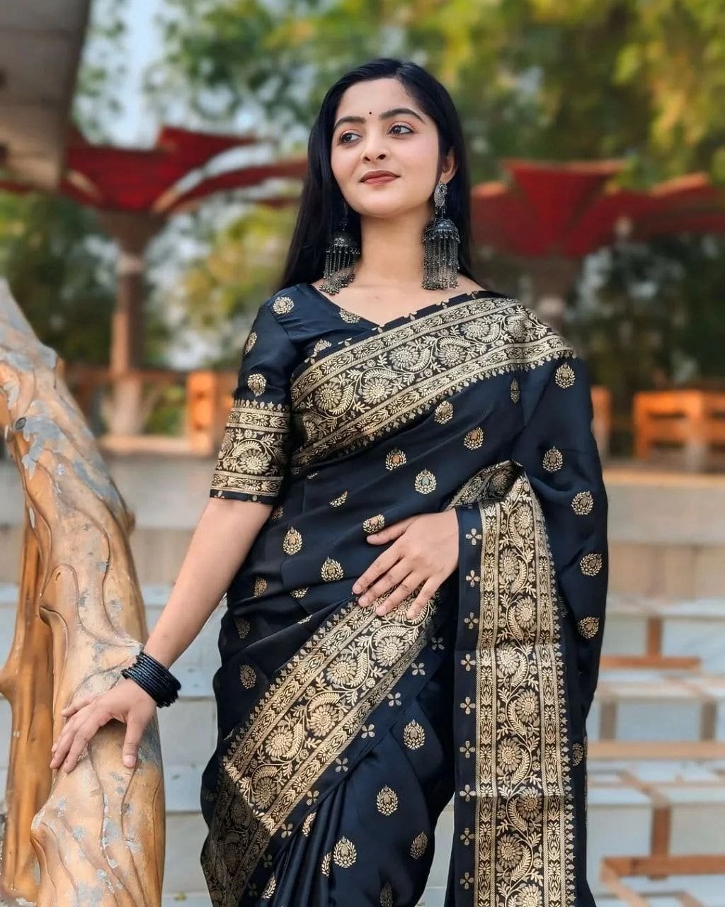 Trendy Japani Silk Saree Skin Print Design