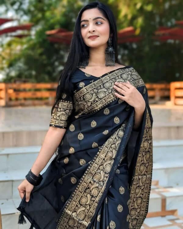 Trendy Japani Silk Saree Skin Print Design