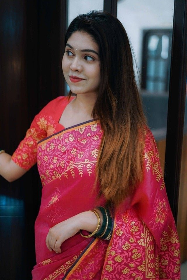 Elegant Kubari Resham Silk Saree