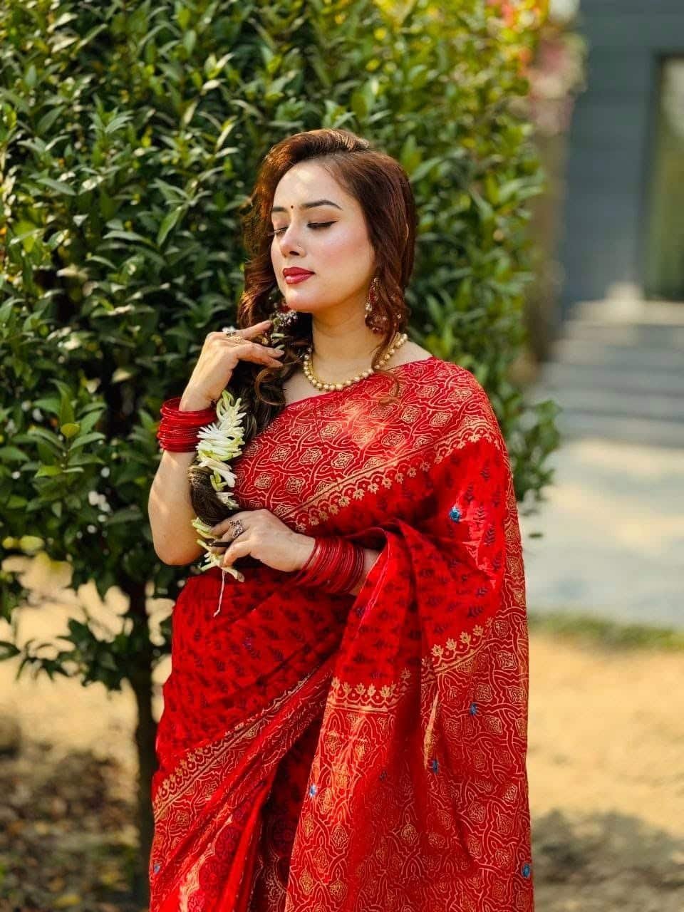 Elegant Semi Moslin Block Print Saree