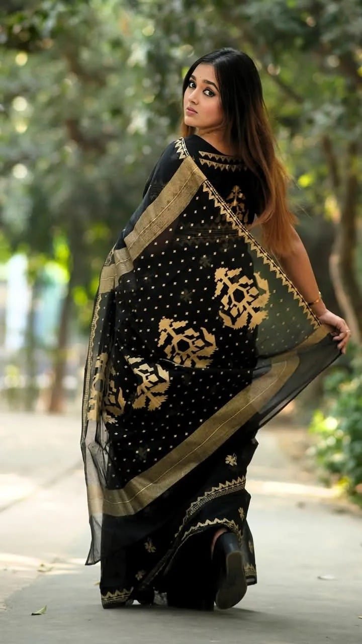 Stylish Semi Moslin Saree