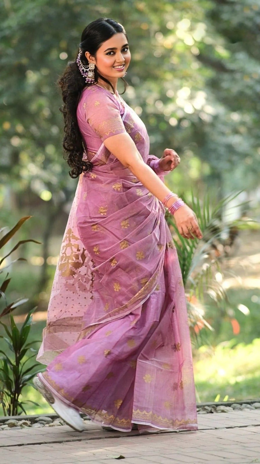 Stylish Semi Moslin Saree