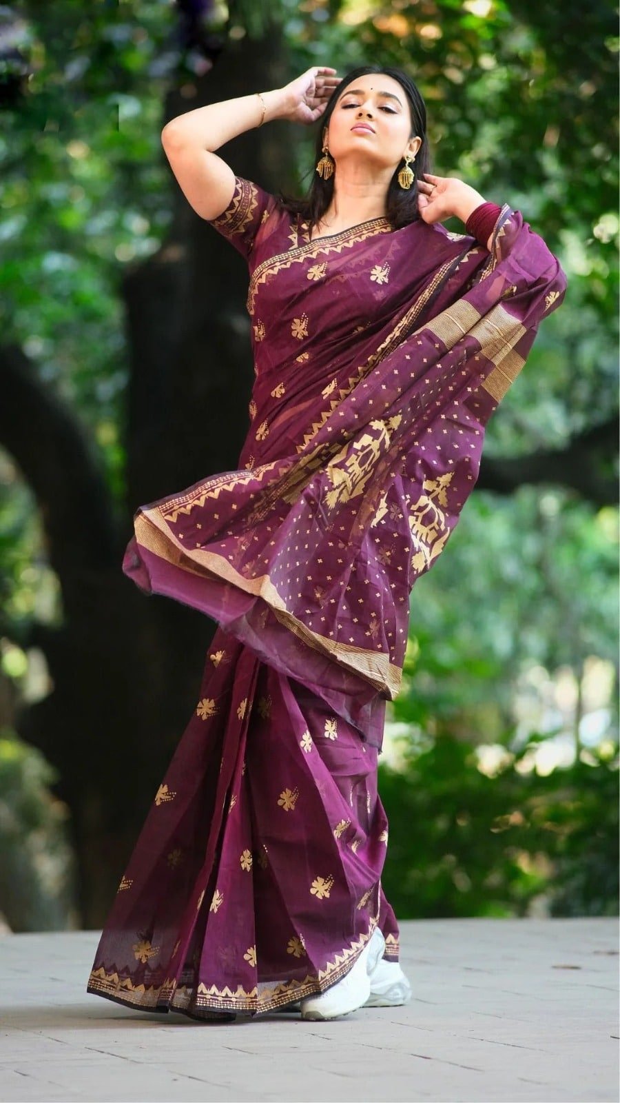 Stylish Semi Moslin Saree