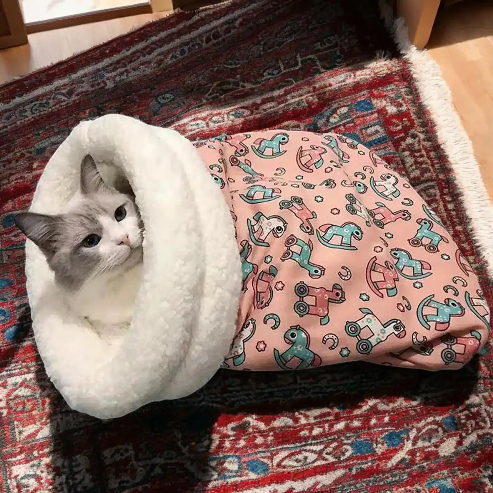 Cat Sleeping Bag – Soft, Cozy & Durable Pet Bed for Cats