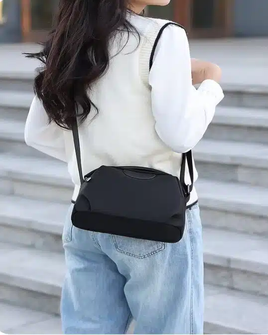 New Portable Nylon Cowhide Shoulder Bag Waterproof Fashion Style